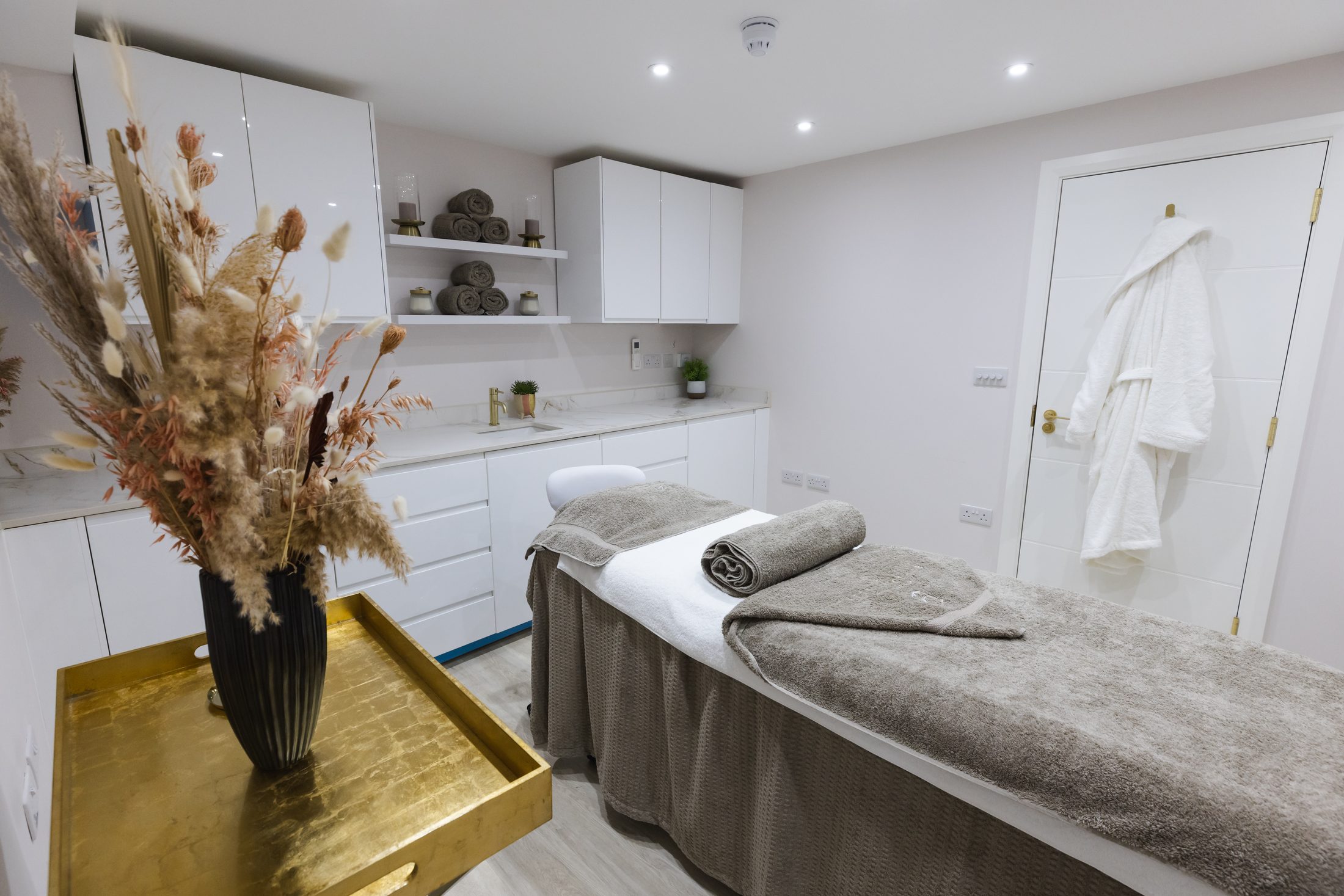 Belgravia finished clinic fit out by J&H Spaces