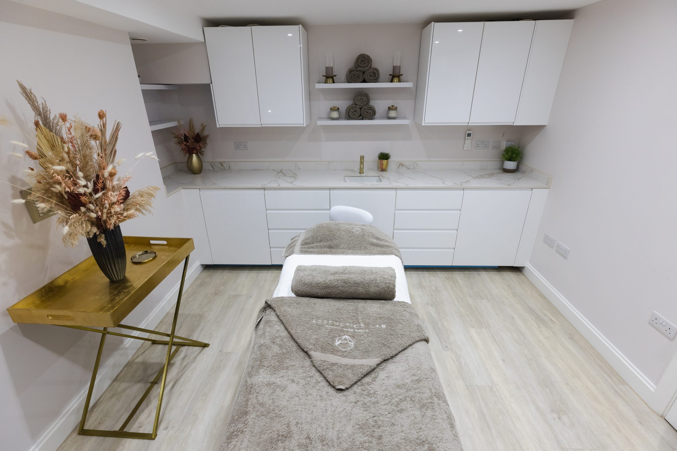 Belgravia finished clinic fit out by J&H Spaces