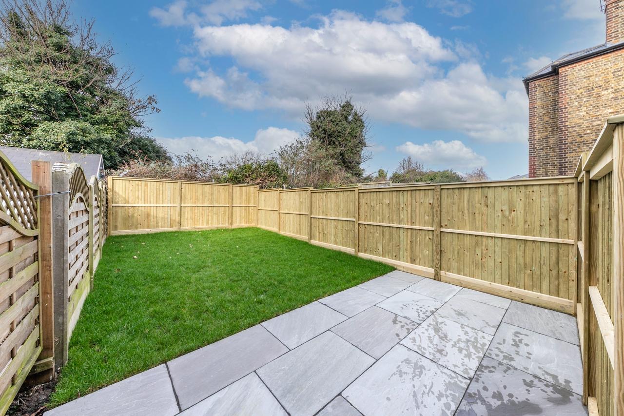 South London finished renovation by J&H Spaces